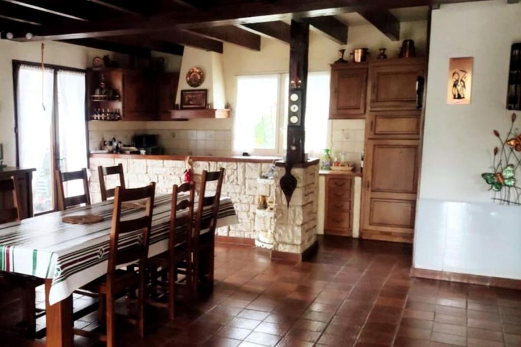 Maison Familiale Pays Basque Ahaxe-Alciette-Bascassan Exterior foto